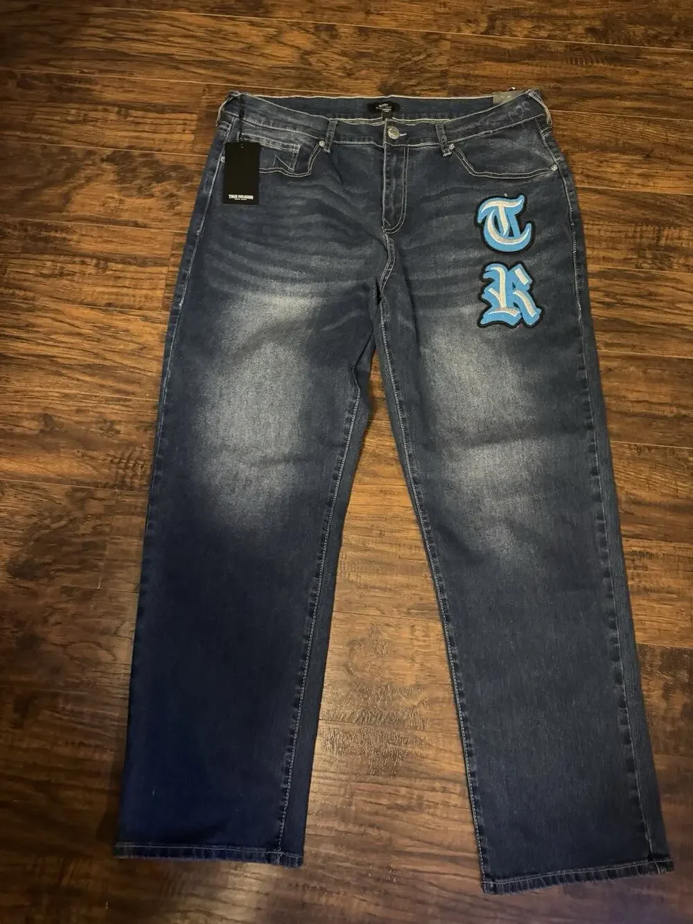 True Religion Bobby Applique Relaxed Baggy Jeans 36x32 Medium Blaze Wash NWT
